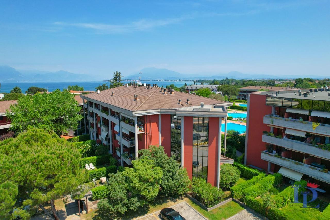 Desenzanoloft Official Partner Marriott Homes & Villas - Dolce Vita With Garden And Pools Desenzano del Garda Kültér fotó