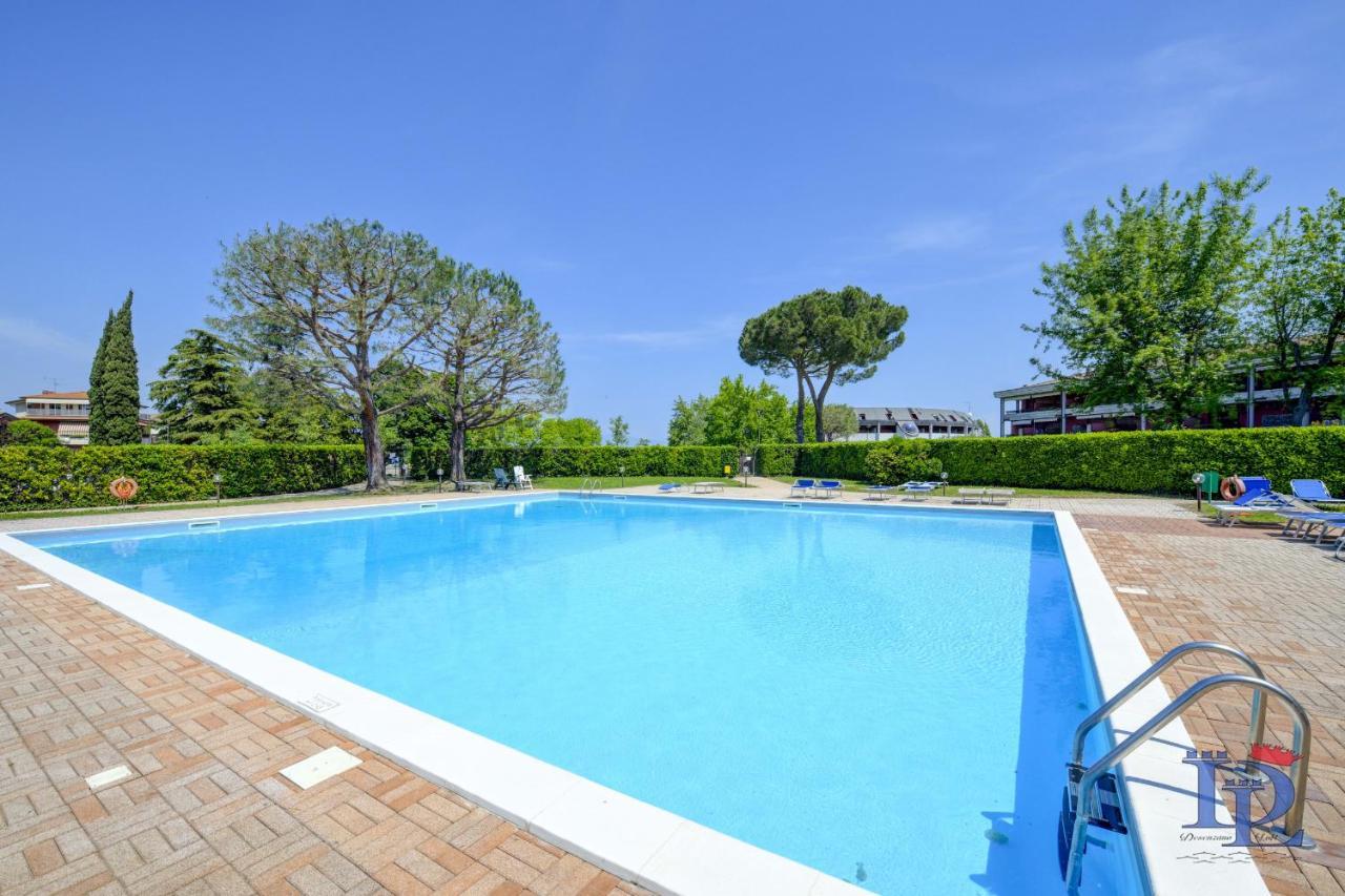 Desenzanoloft Official Partner Marriott Homes & Villas - Dolce Vita With Garden And Pools Desenzano del Garda Kültér fotó